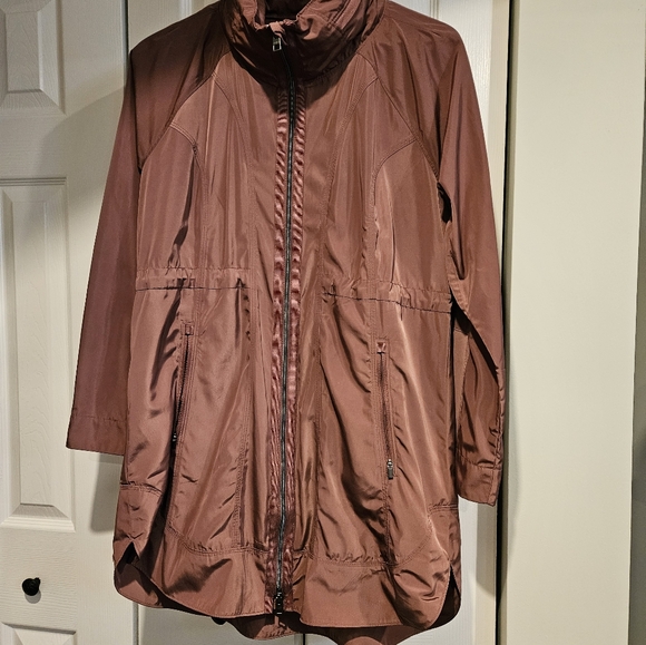 ATHLETA Petite Drip Drop Light Weight Water-Resistant Wind-Resistant Long Jacket - Picture 5 of 13